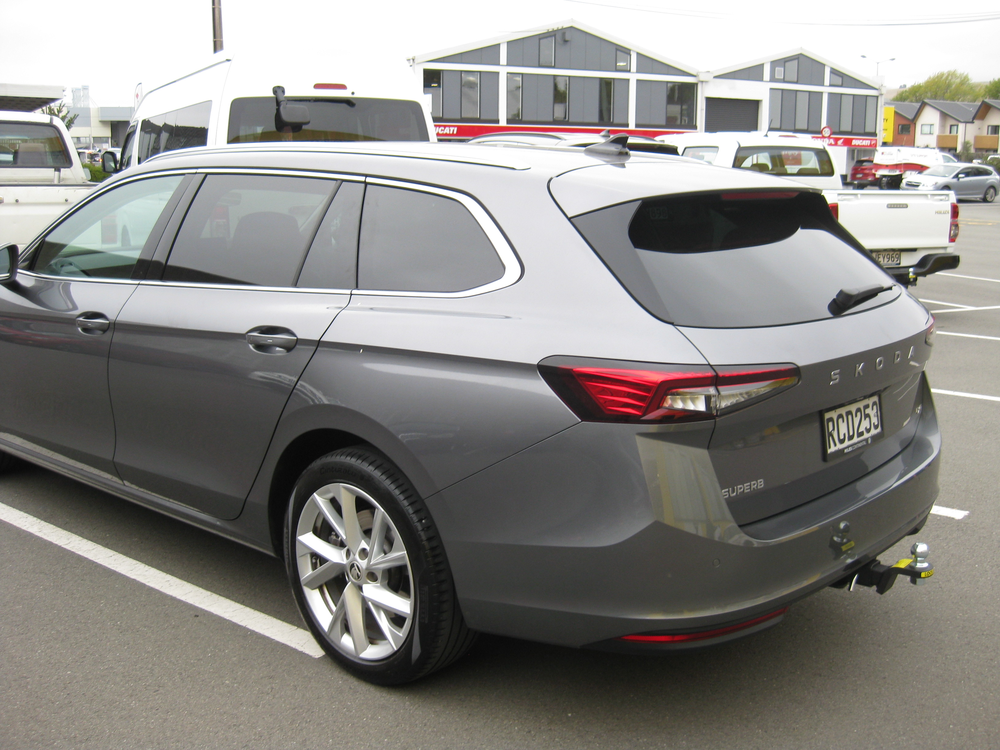 SKODA SUPERB STATIONWAGON 2023-CURRENT
